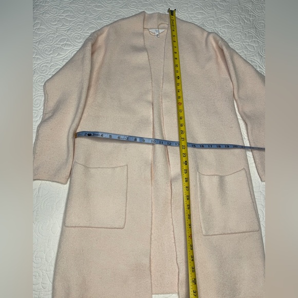 Sweater - Picture 5 of 6